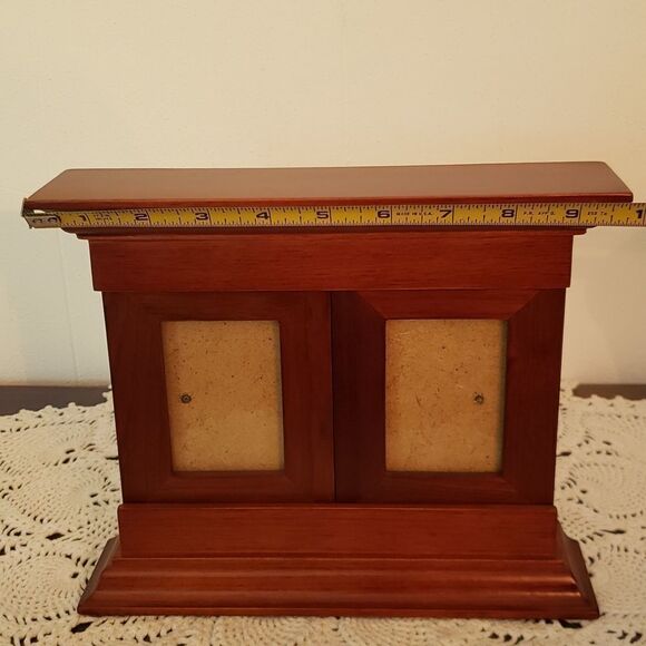 Beautiful Vintage Wooden Picture Frame  with One Center and 2 Sliding Windows - Picture 9 of 16